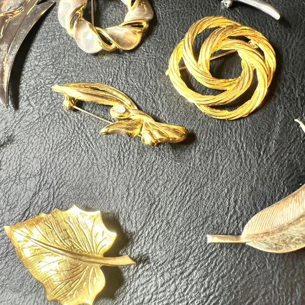 Vintage Brooch Lot 16pc Gold Silver Tone Leaf Floral‎ Geometric Mixed Size 90s